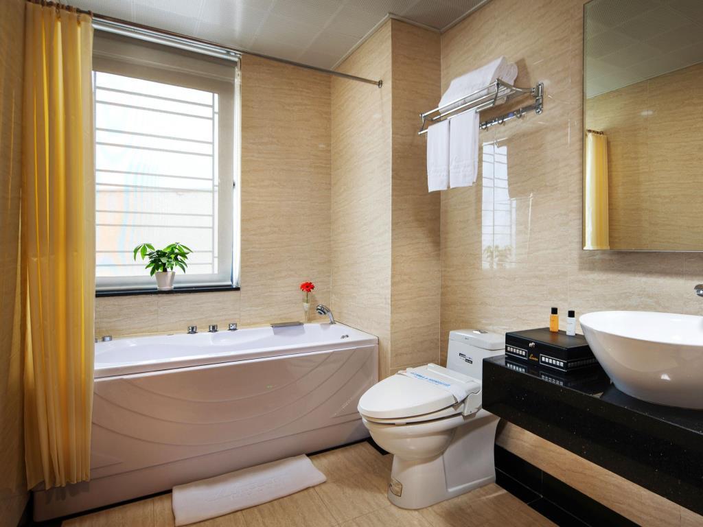 Luxeden Hotel Hanoï Extérieur photo