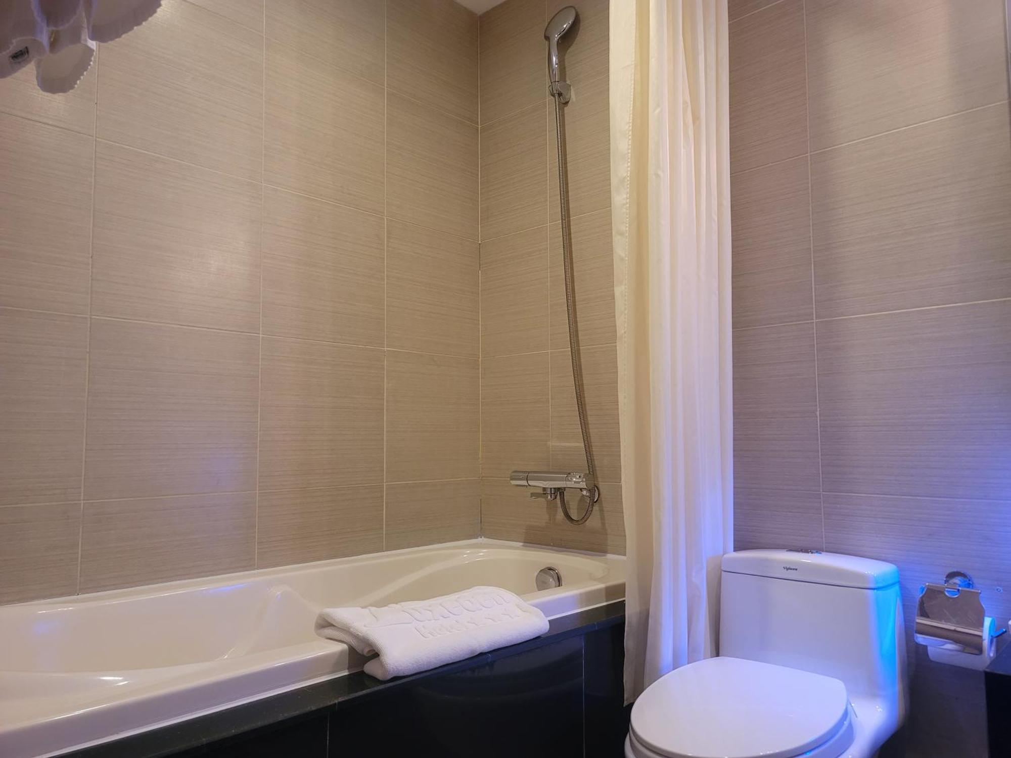 Luxeden Hotel Hanoï Extérieur photo