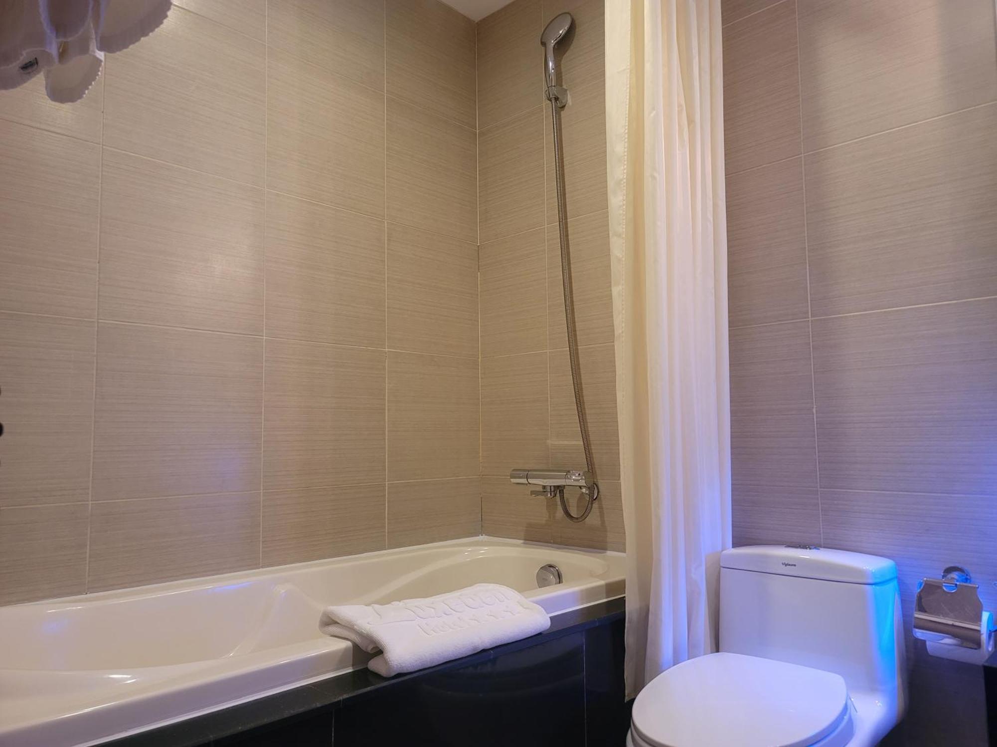 Luxeden Hotel Hanoï Extérieur photo