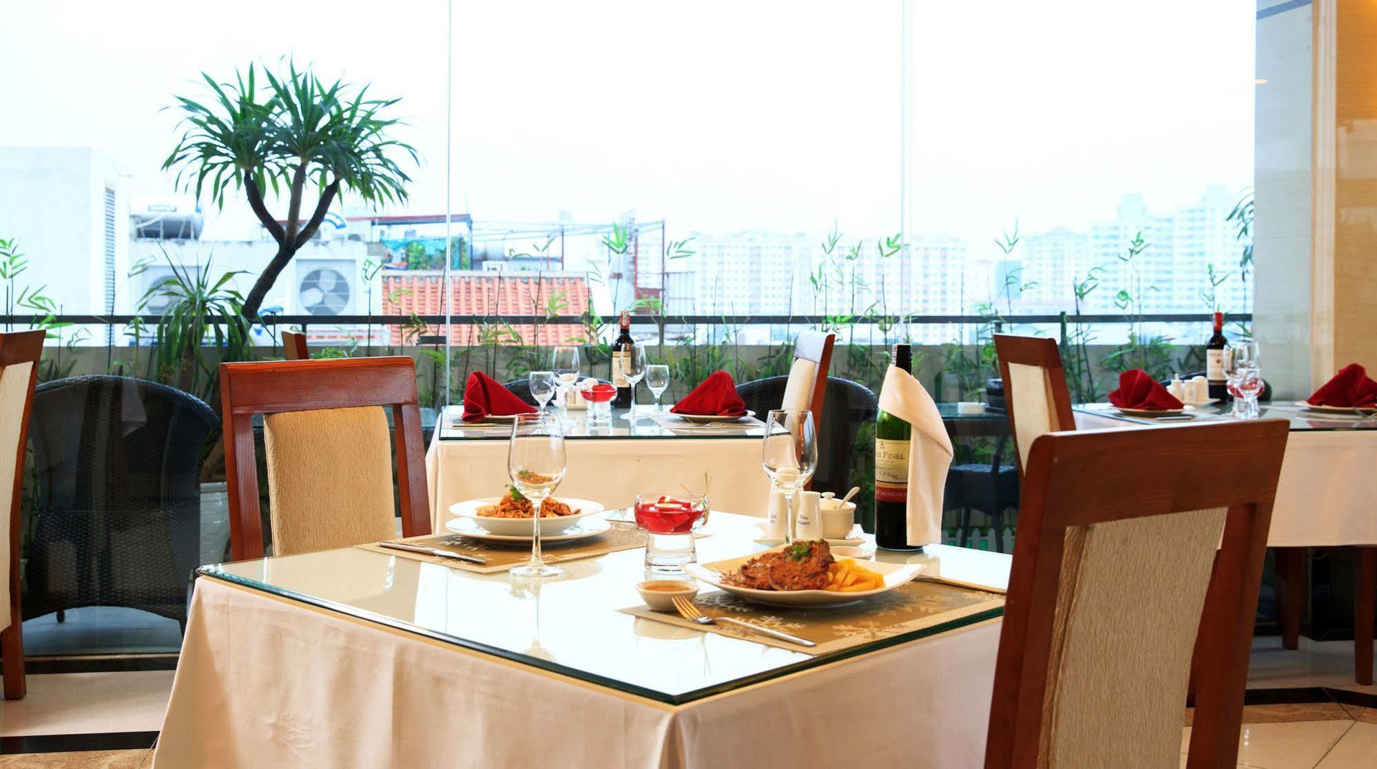 Luxeden Hotel Hanoï Extérieur photo